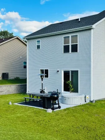 Luxury 5BR 3.5B sleeps 17 w/ Hot Tub, Home Theater near Skiing, Golf, & Bars Отели рядом с достопримечательностью «The Pour House»