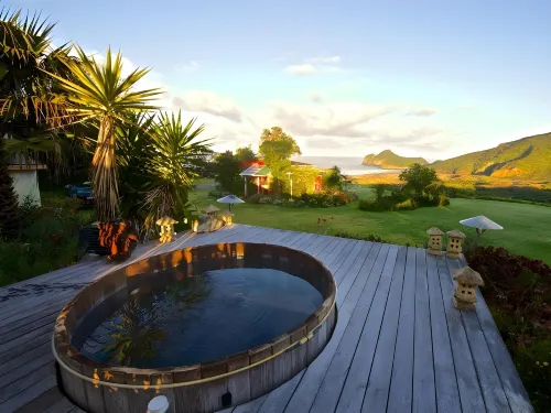 Bethells Beach Cottages - Tiny houses