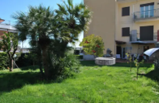 Casa Marta con giardino e vasca idromassaggio