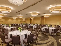 Hilton Kansas City Airport Hotels in May