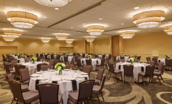 Hilton Kansas City Airport