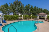 햄프턴 인 & 스위트 온타리오