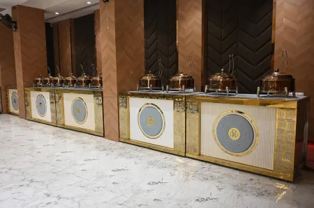 Shrinath Palace Отели в г. Исапер Хадар