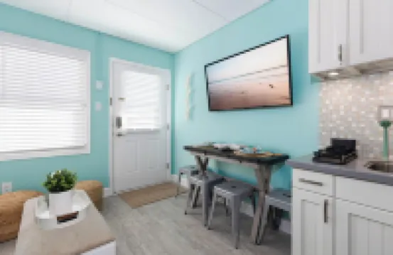 Cozy 1BR condo North Wildwood with WiFi, AC, 1.5 blk to beach, Boardwalk, Moreys