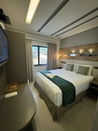 Hotel Imperatriz Premium Отели в г. Телемаку-Борба