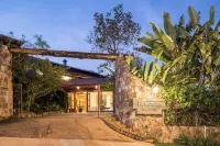 Pousada Maya Hotels near Capital da Chapada dos Veadeiros