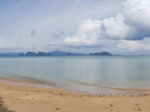 Anattaya Holiday Home Hotels in Koh Yao