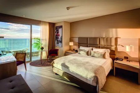 Estelar Cartagena de Indias Hotel y Centro de Convenciones Отели рядом с достопримечательностью «Sanctuary of Saint Peter Claver»