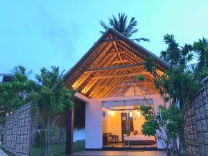 Blue Whale Resort & Kite Surfing