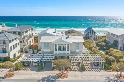 Gulf Views Steps to Seaside Town Center Bella Vita - Newly Remodeled! 4 Bedroom Home by Redawning