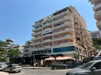 Teo's Deluxe Studios
