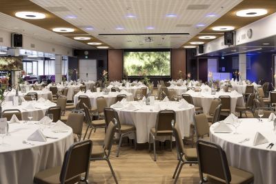 Restaurant Radisson Blu Hotel Olümpia Photo