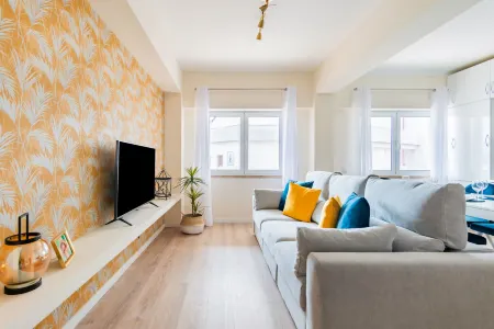 Modern and Spacious Flat @ Oeiras Отели в г. Paco de Arcos