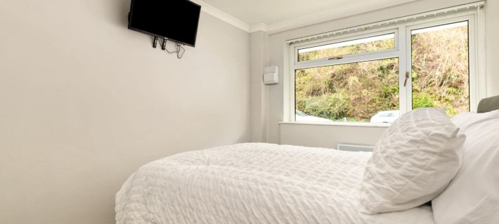 Pleasant View - Direct Beach Access, Sea Views and Parking Hotele w: Saundersfoot