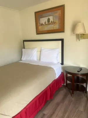 The Grand Motel Inn and Suite Louisville