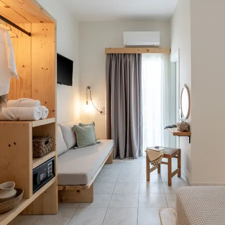 Capella Town, Skiathos