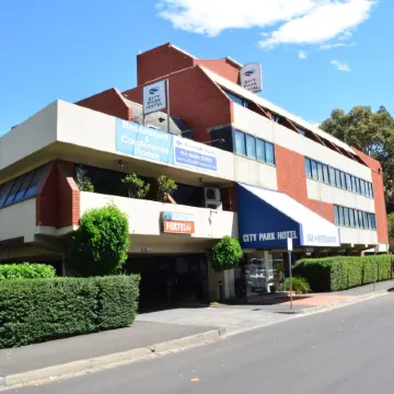 City Park Hotel