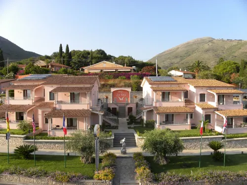 Hotel Ristorante Borgo la Tana Hotels in Tortora
