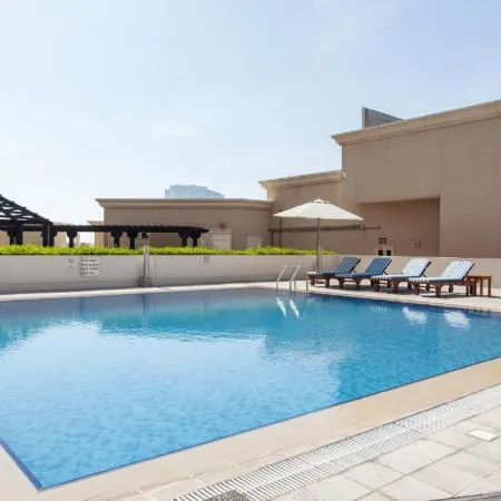 Staycae Holiday Homes - Suburbia Отели рядом с достопримечательностью «Джебель-Али»