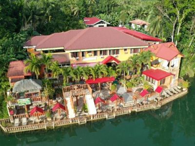 Stefanie Grace Inn