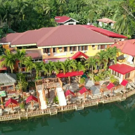 Stefanie Grace Inn Отели в г. Лобок