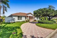 Luxe 4Br Waterfront w Htd Pool 5Min to Beach - Villas