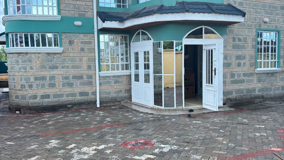 Naivasha Gate- Away Palace