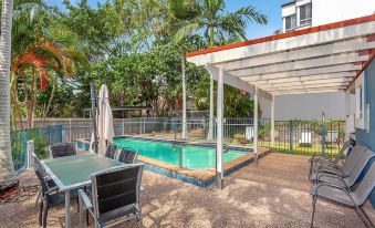 Villa Grande by Burleigh Letting Co