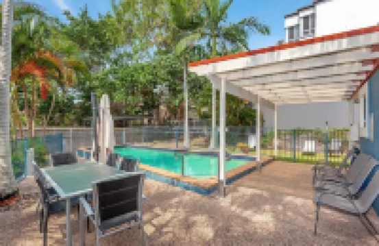 Villa Grande by Burleigh Letting Co