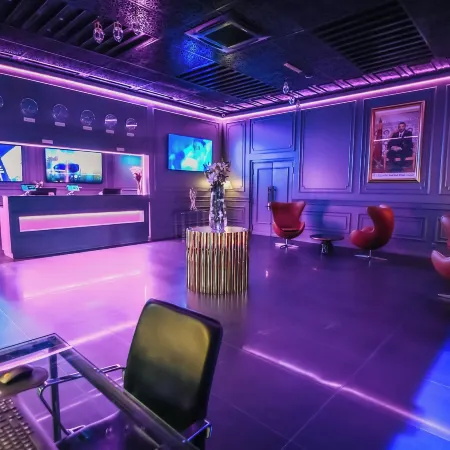 555 Hotel Clubbing Adults Only Отели рядом с достопримечательностью «Агдал»