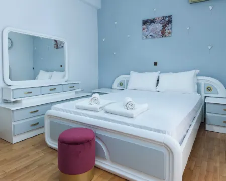Classical 2 Bd Beauty Apt in Peaceful Chalandri Hotels in Chalandri