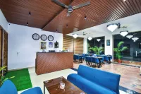 La Riqueza Koala Inn Mcleod Ganj - Mountain View Rooms with Balcony - Near to Mall Road - Desayuno