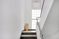 Faro DAZ House by Get Your Stay