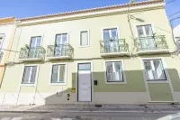 Roots Apartments