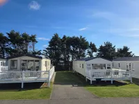 3 Bed-Sleeps 8-Free Parking-5 Min to Beach