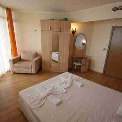 梅納達中庭公寓飯店 Rooms