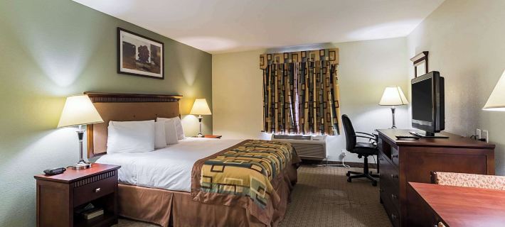 Suburban Studios Beaumont Hotels in Beaumont