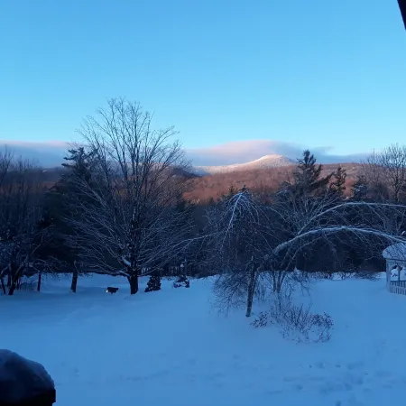 Summit Lodge
