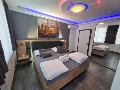Pension Zwei A Hotels in der Nähe von Leverkusen-Rheindorf