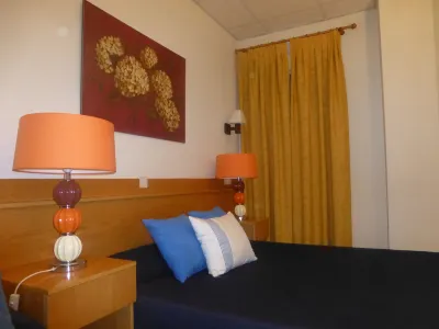 Hostal El Val Hôtels à : Alcalá de Henares