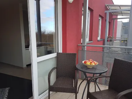 Europa Apartament - 365Pam