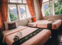 Thaweesuk Heritage Homestay Отели рядом с достопримечательностью «Бухта Пханг Нга»