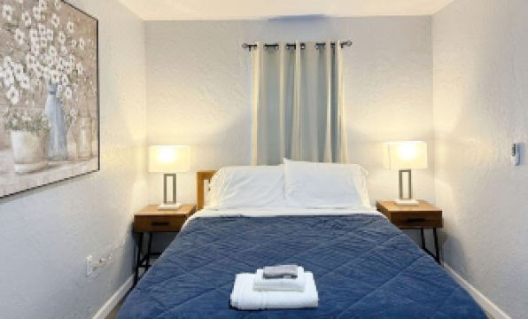 1Br Apt 8 Min to Integris Baptist #20B