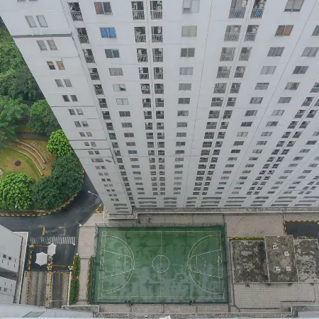 Spacious and Comfort 2Br Bassura City Apartment Near Mall