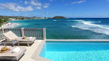 Beach House Younes by Island Properties Online