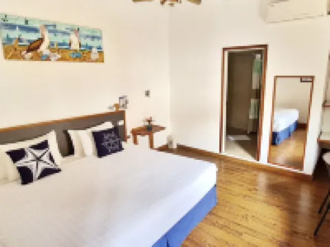 Capitan Max B&B Hotels near Tortuga Bay Beach