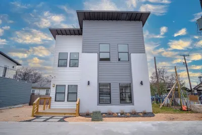 Brand New Stylish 3Br2BA Near Exciting Downtown