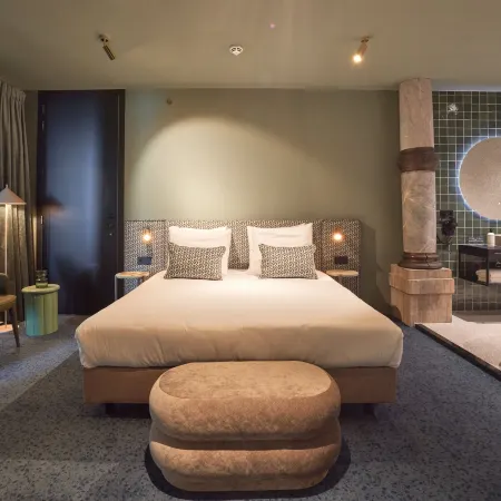 Heavens Hotel