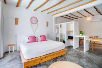 Punta Blanca Beach House Hotels in Isla Mujeres