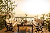 Amã Stays & Trails Whispering Heights, Pawna Lake, Lonavala فنادق في Shindgaon